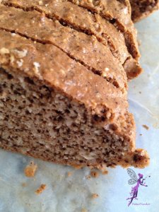 20150514Dióskenyér